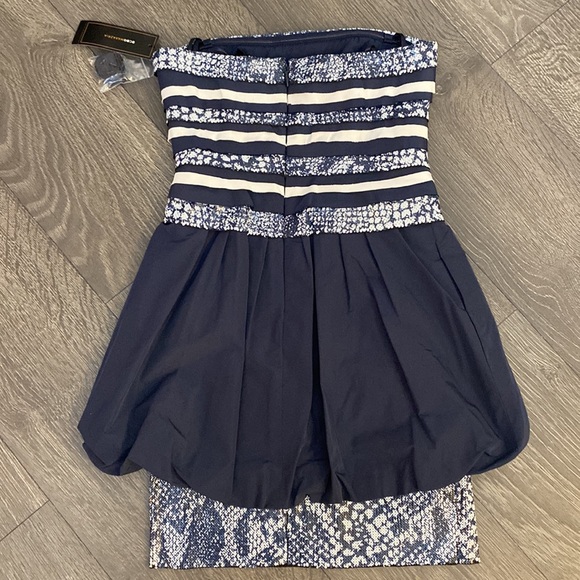 Sparkly blue and silver cocktail dress by BCBG - Picture 4 of 5